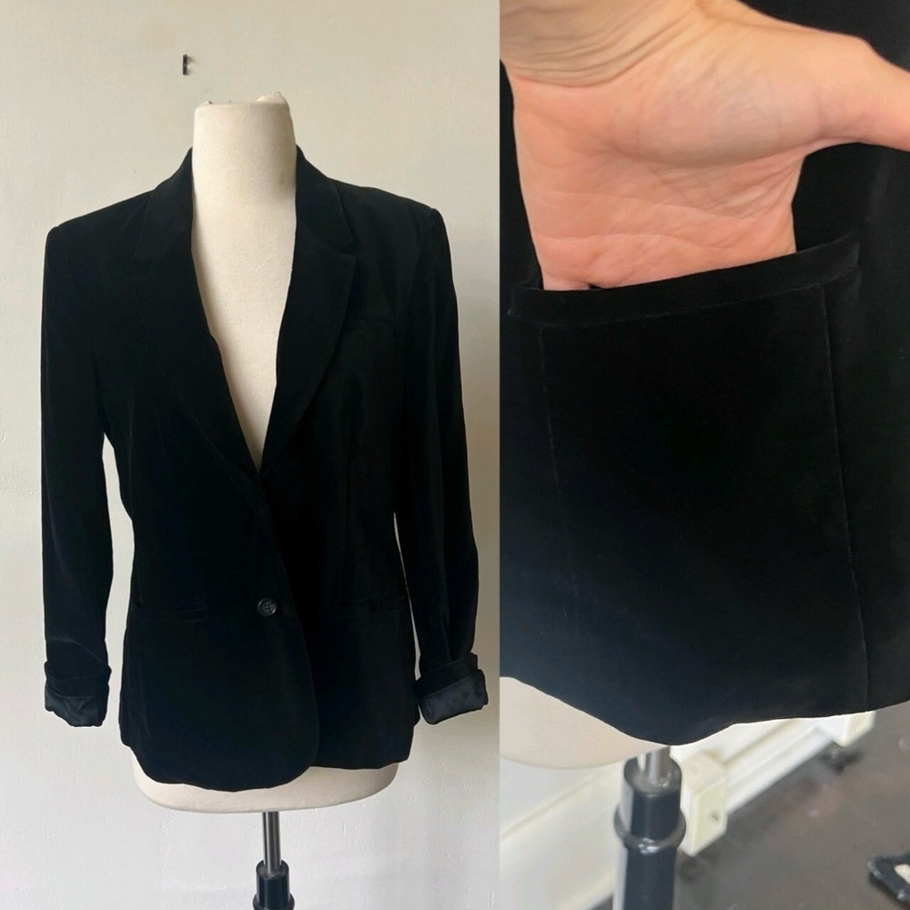 Vintage Black Velvet Blazer with Pockets 1970’s Boyfriend Blazer 70’s Jacket